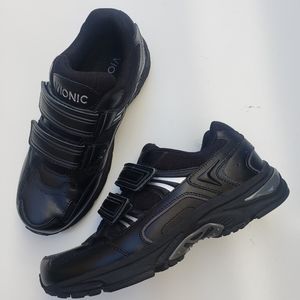 Vionic Tabi Sneakers leather Walking 7.5 black dad shoes Y2k comfort ortho